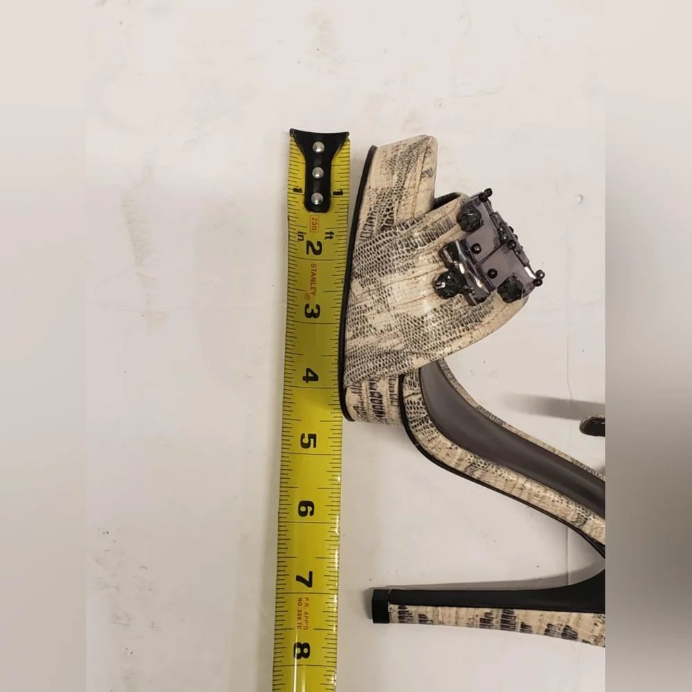 Tory Burch size excellent
